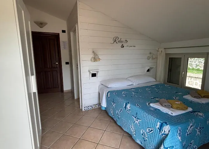 Alessandra 住宿加早餐酒店 马拉泰亚